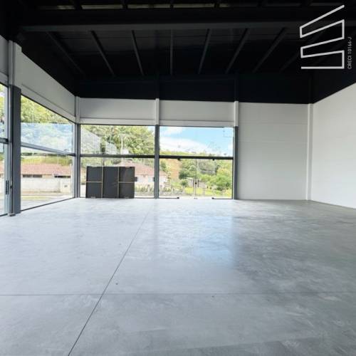 GALPO NO BAIRRO JARAGU ESQUERDO