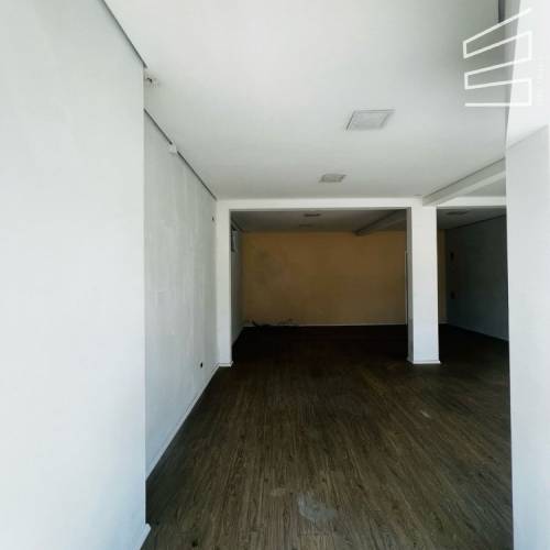 SALA COMERCIAL No bairro BARRA DO RIO CERRO
