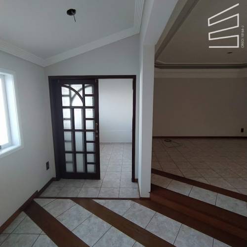 SALA COMERCIAL NO bairro CENTRO 