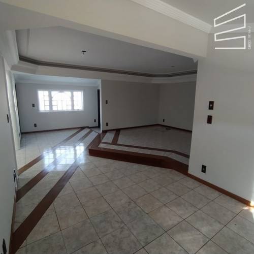 SALA COMERCIAL NO bairro CENTRO 