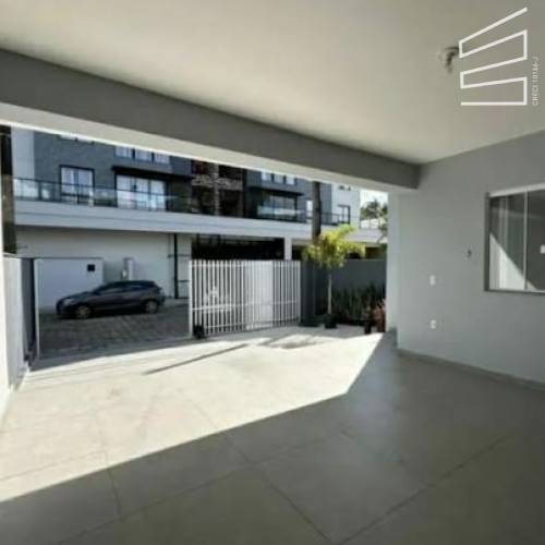 CASA  NO BAIRRO  CENTRO 