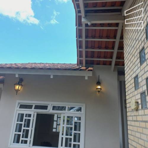 CASA COMERCIAL NO BAIRRO AMIZADE