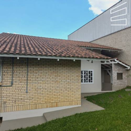 CASA COMERCIAL NO BAIRRO AMIZADE