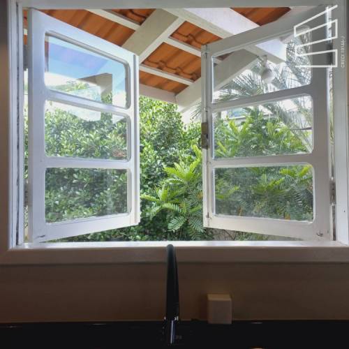 CASA COMERCIAL NO BAIRRO AMIZADE