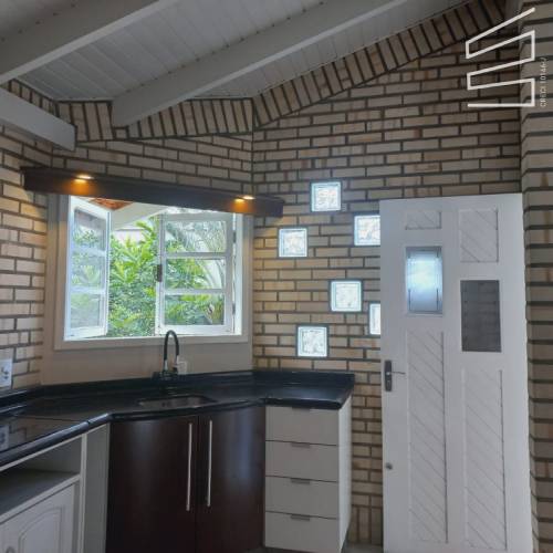 CASA COMERCIAL NO BAIRRO AMIZADE
