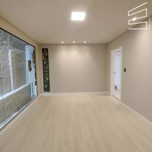 CASA COMERCIAL NO BAIRRO AMIZADE