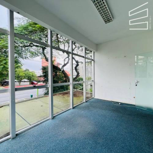 CASA COMERCIAL NO BAIRRO CENTRO