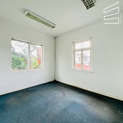CASA COMERCIAL NO BAIRRO CENTRO
