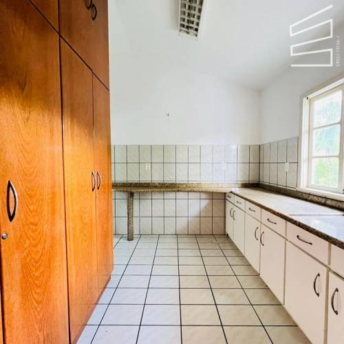 CASA COMERCIAL NO BAIRRO CENTRO
