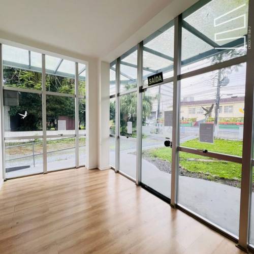CASA COMERCIAL NO BAIRRO CENTRO