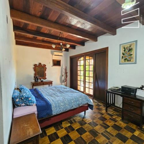 CASA NO BAIRRO SANTA LUZIA 