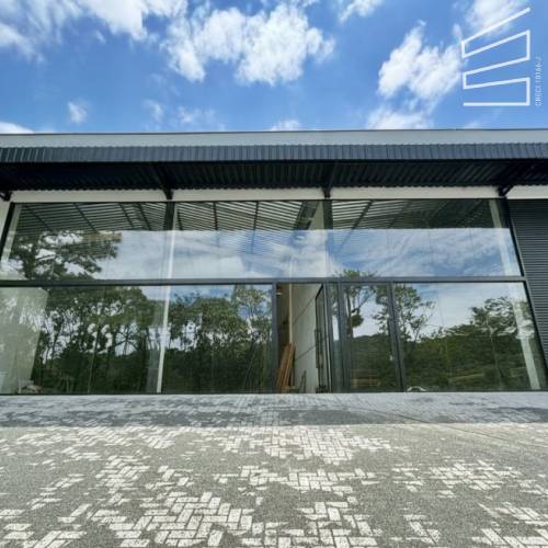 GALPO NO BAIRRO NEREU RAMOS 