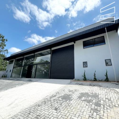 GALPO NO BAIRRO NEREU RAMOS 