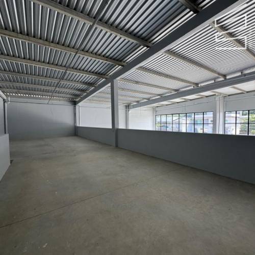 Galp�o no bairro Chico de Paulo