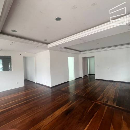 Casa Comercial no bairro Centro 