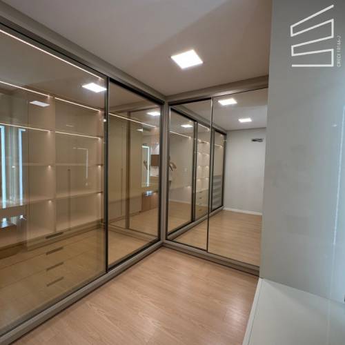 Cobertura Duplex no Bairro Barra do Rio Cerro