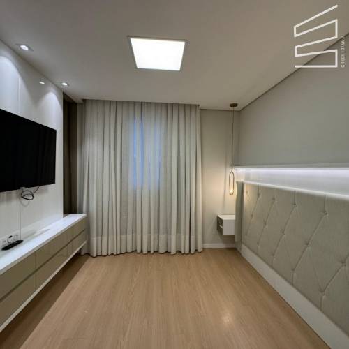 Cobertura Duplex no Bairro Barra do Rio Cerro