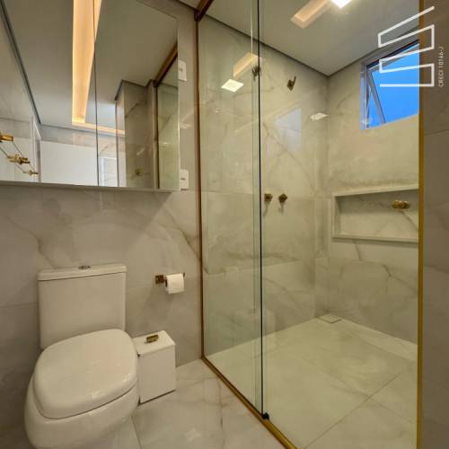 Cobertura Duplex no Bairro Barra do Rio Cerro