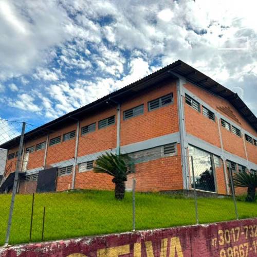 Galp�o Comercial no bairro Vila Lenzi