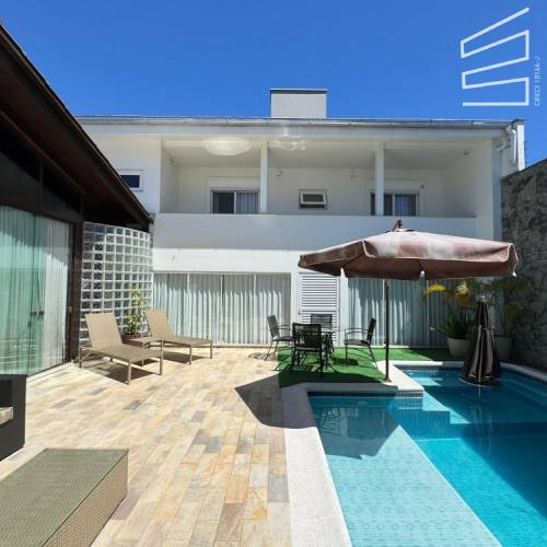 Casa no Bairro Centro de Jaragu� do Sul 