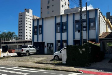 SALA COMERCIAL NO CENTRO
