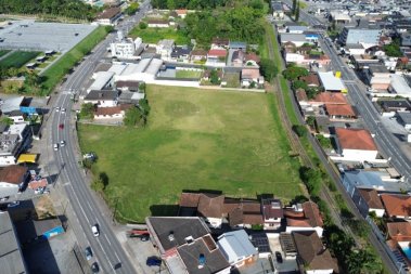 Terreno no bairro Vila Lalau