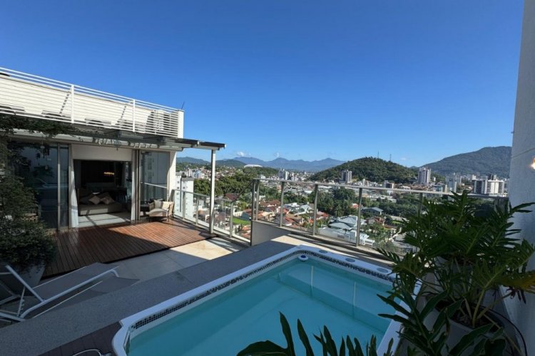 Cobertura no Bairro Vila Nova de Jaragu� do Sul 